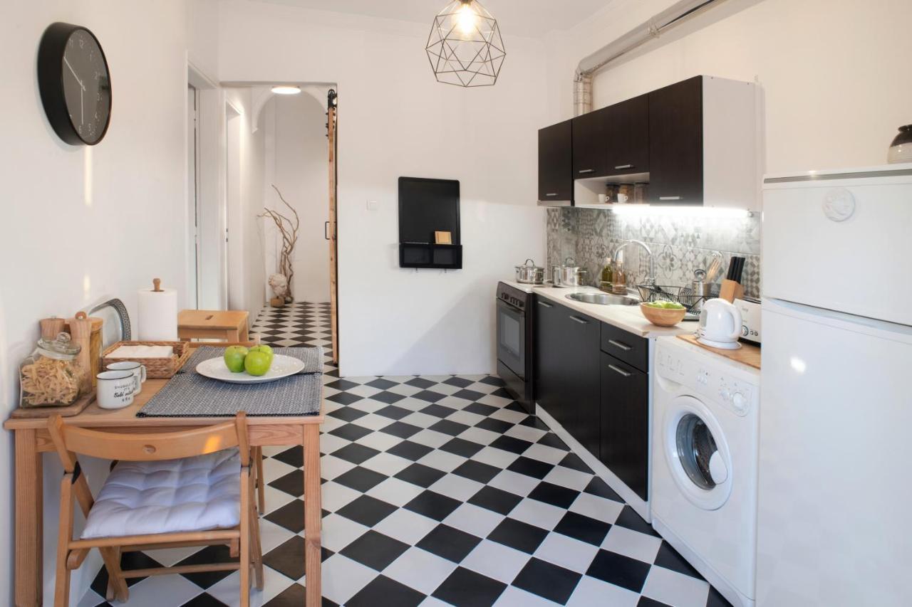 Spacious 82 M2 Two Bedroom Classy Near Center Appartement Thessaloniki
